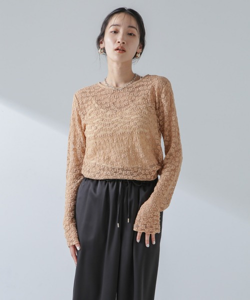 NANO universe（ナノユニバース）の「フラワーシアーカットトップス（Tシャツ/カットソー・レディース・ベージュ/ブラック/ホワイト・FREE）」の18枚目の写真