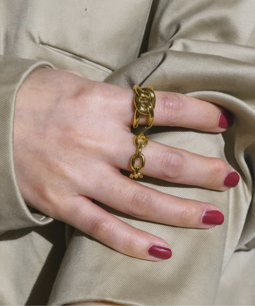 TUWAKRIM(トゥワクリム)の「【TUWAKRIM】チェーンリング(リング・レディース・ゴールド・X-LARGE/LARGE/MEDIUM)」の2枚目の写真