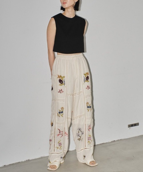 パンツ Embroidery Patchwork Trousers 12410703 TODAYFUL（トゥデイフル）の「TODAYFUL Embroidery Patchwork