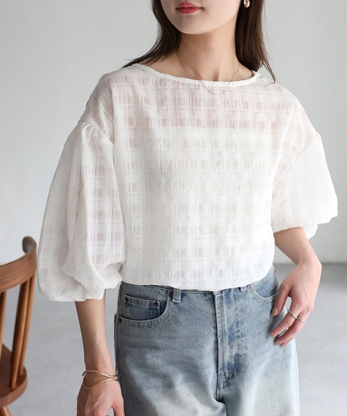 Riberry（リベリー）の「前後2WAYシアーサッカーパフスリーブブラウス（シャツ/ブラウス・レディース・ブラック/オフホワイト/ライトグレー・FREE）」の2枚目の写真