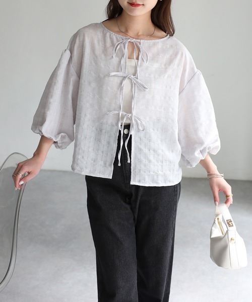 Riberry（リベリー）の「前後2WAYシアーサッカーパフスリーブブラウス（シャツ/ブラウス・レディース・ブラック/オフホワイト/ライトグレー・FREE）」の10枚目の写真