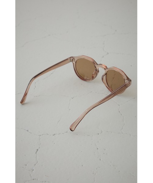 AZUL by moussy（アズールバイマウジー）の「ポリゴンシェイプクリアアイウェア（サングラス・レディース・ブラック/ブラウン・FREE）」の11枚目の写真