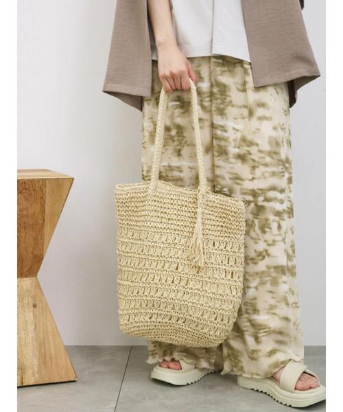 Samansa Mos2 blue（サマンサモスモスブルー）の「ペーパーフリンジバッグ（ハンドバッグ・レディース・ブラウン/ベージュ・F）」の3枚目の写真