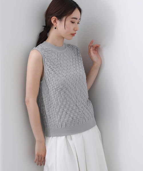 Torrazzo Donna（トラッゾドンナ）の「ラメポコポコ編みノースリーニット（ニット/セーター・レディース・ホワイト/シルバー・FREE）」の4枚目の写真