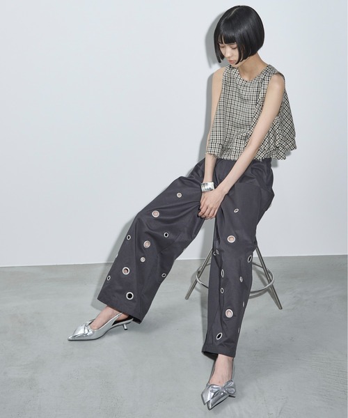 THE YOn（ザヨン）の「カットオフフリルティアードアメスリブラウス（シャツ/ブラウス・レディース・グレー/ブラック/チェック・FREE）」の4枚目の写真