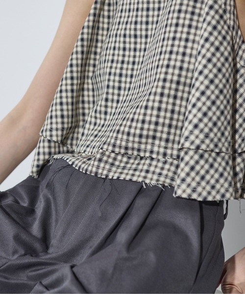 THE YOn（ザヨン）の「カットオフフリルティアードアメスリブラウス（シャツ/ブラウス・レディース・グレー/ブラック/チェック・FREE）」の11枚目の写真