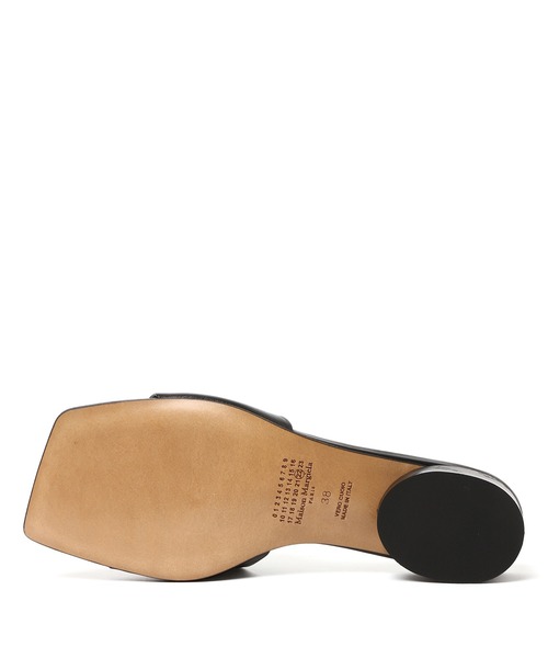 Maison Margiela(メゾンマルジェラ)の「Maison Margiela(メゾンマルジェラ) SOFT TOUCH LEATHER SANDALS(サンダル・レディース・ブラック・38)」の5枚目の写真