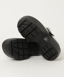 crocs（クロックス）の「crocs Stomp Metallic Mary Jane / クロックス