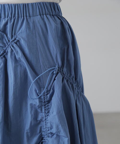 FREE'S MART(フリーズマート)の「ナイロンドロストシャーリングスカート(スカート・レディース・ブラック/グレー/ブルー・SMALL/MEDIUM)」の15枚目の写真