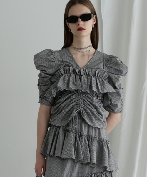 CREOLME（クレオルム）の「(CREOLME)ギンガムチェックフリルキャミソール（キャミソール・レディース・ブラック/ブルー・FREE）」の11枚目の写真