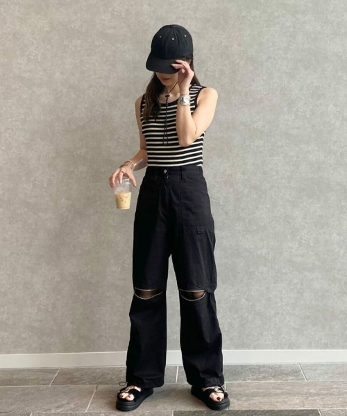 ISOOK(アイスー)の「ボーダーニットタンクトップ (kiharu select) / リブニット リブタンクトップ ボーダータンクトップ インナー(タンクトップ・レディース・ブラック/アイボリー・FREE)」の3枚目の写真