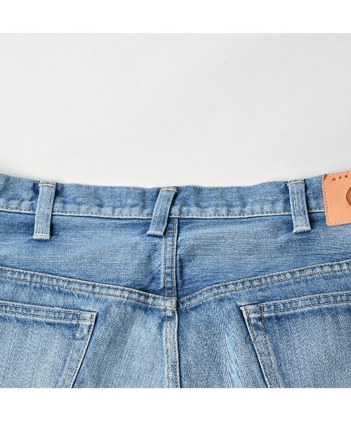 45R(フォーティファイブアール)の「ライ麦デニムのクロスビー5(淡)(デニムパンツ・レディース・ブルー系その他2・31inch/32inch/34inch)」の9枚目の写真