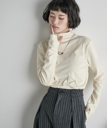 THE YOn | ハイネックフィンガーホールカフベロアトップス(Tシャツ/カットソー)
