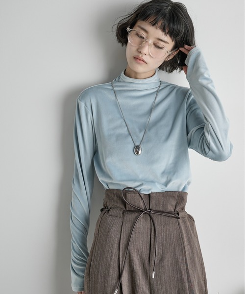 ハイネックフィンガーホールカフベロアトップス（Tシャツ/カットソー