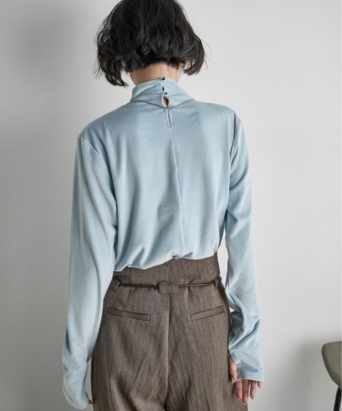 ハイネックフィンガーホールカフベロアトップス（Tシャツ/カットソー