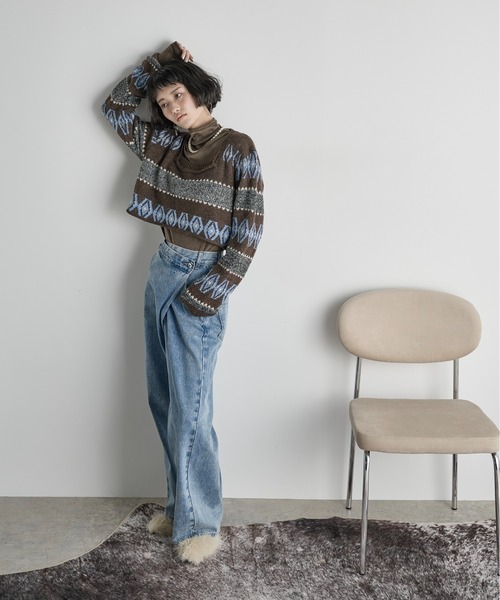 THE YOn（ザヨン）の「ハイネックフィンガーホールカフベロアトップス（Tシャツ/カットソー・レディース・ライム/アイボリー/ブラック/グレイッシュベージュ/ピンク/サックスブルー/アッシュブラウン・FREE）」の18枚目の写真