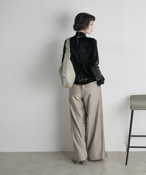 ハイネックフィンガーホールカフベロアトップス（Tシャツ/カットソー