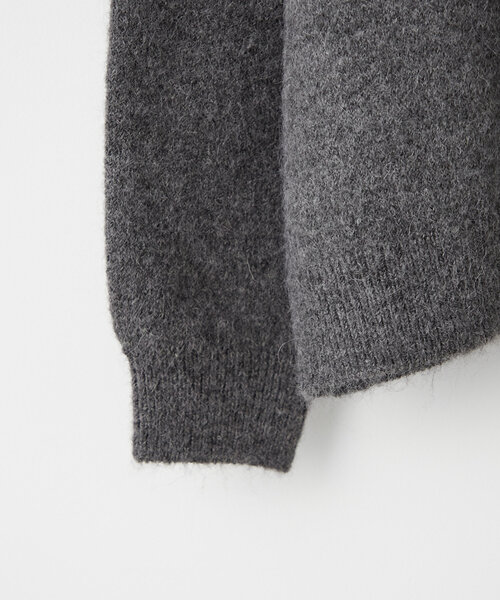 WHIMSIC(ウィムジック)の「【UNISEX】ロゴニットプルオーバー(ニット/セーター・メンズ・チャコールグレー/ブラウン/ネイビー/アイボリー・FREE)」の22枚目の写真