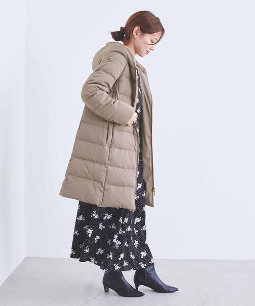 le.coeur blanc（ルクールブラン）の「ファーフードロングダウン（ダウンジャケット/コート・レディース・モカ/ネイビー/グレイッシュベージュ・36/38/40）」の9枚目の写真