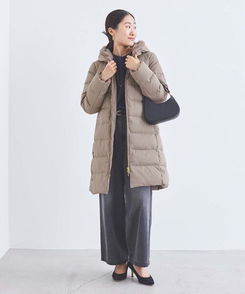 le.coeur blanc（ルクールブラン）の「ファーフードロングダウン（ダウンジャケット/コート・レディース・モカ/ネイビー/グレイッシュベージュ・36/38/40）」の21枚目の写真