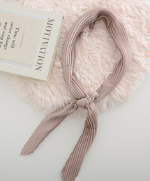 Mayree（メイリー）の「【float】サテン 無地 プリーツ スカーフ/スクエアスカーフ【21色展開】（バンダナ/スカーフ）」