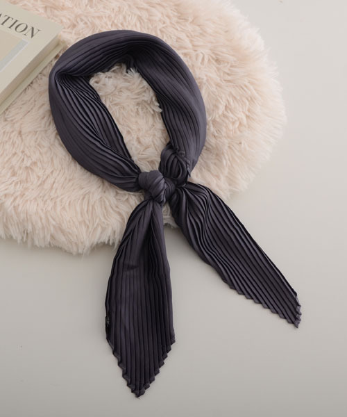 バンダナ スクエア 大きめスカーフ Instyle Japan シルク100% 高級サテンスカーフ 52×52cm 正方形