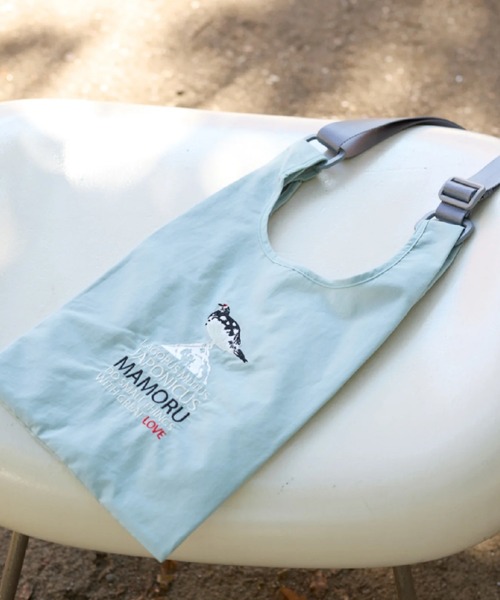 salle de bal（サルデバル）の「KATOKOA / カトコア アニマル ナイロン ミニ ショルダーバッグ  KBI 11003504（ショルダーバッグ・レディース・レッド/カーキ/サックスブルー/イエロー/オリーブドラブ/オレンジ/ピンク/ピンク系1/ネイビー・FREE）」の5枚目の写真