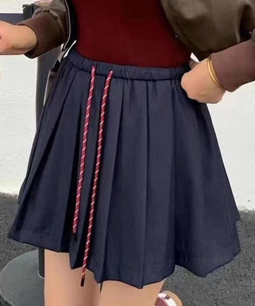 LYEON(リヨン)の「ドローコードプリーツスカート(スカート・レディース・ネイビー/グレー/ブラック・FREE)」の2枚目の写真