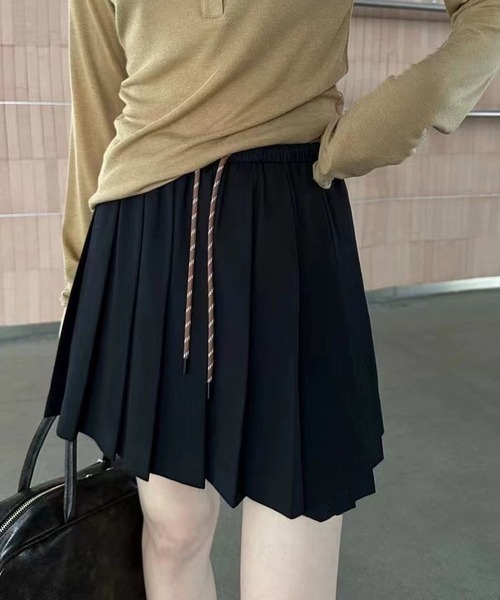LYEON(リヨン)の「ドローコードプリーツスカート(スカート・レディース・ネイビー/グレー/ブラック・FREE)」の3枚目の写真
