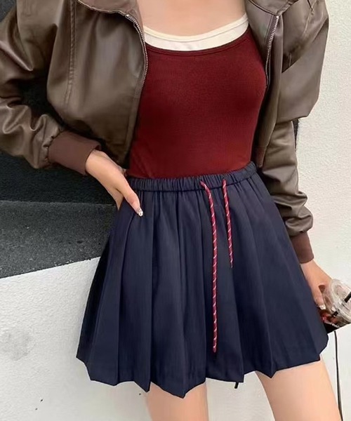 LYEON(リヨン)の「ドローコードプリーツスカート(スカート・レディース・ネイビー/グレー/ブラック・FREE)」の6枚目の写真