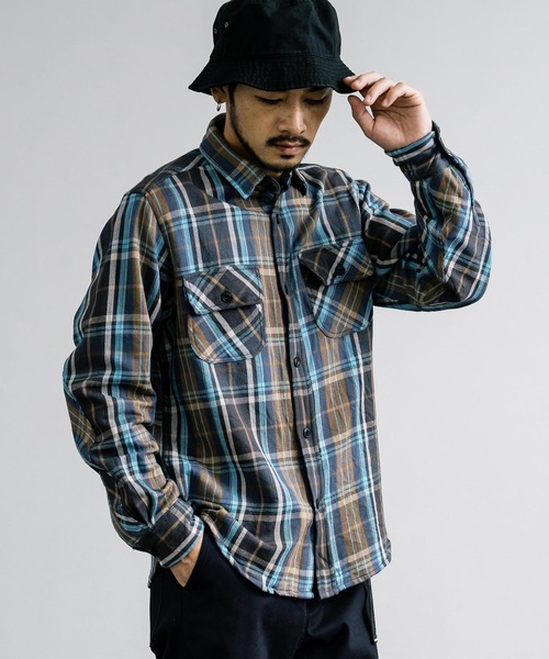 Rocky Monroe(ロッキーモンロー)の「裏起毛 ヘビーネル無地/チェックシャツ(シャツ/ブラウス・メンズ・サンドベージュ/ブルー系/グレー系/ブルー/ダークオレンジ/グレー/アイボリー/カーキ/サックスブルー/ブラック/オレンジ/ネイビー/オレンジ系/レッド/ピンク系/ホワイト/ピンク/オフホワイト・M/XL/L)」の7枚目の写真
