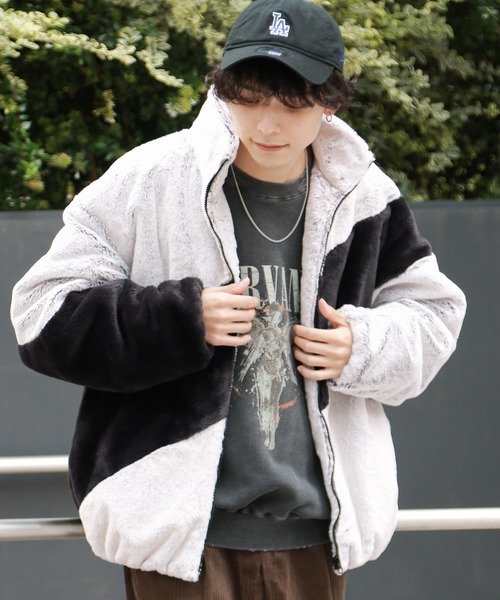 RAGEBLUE（レイジブルー）の「スムースファー/パネル切り替えスタンドブルゾン（ブルゾン・メンズ・ブラック/オフホワイト/グレー・MEDIUM/LARGE）」の19枚目の写真