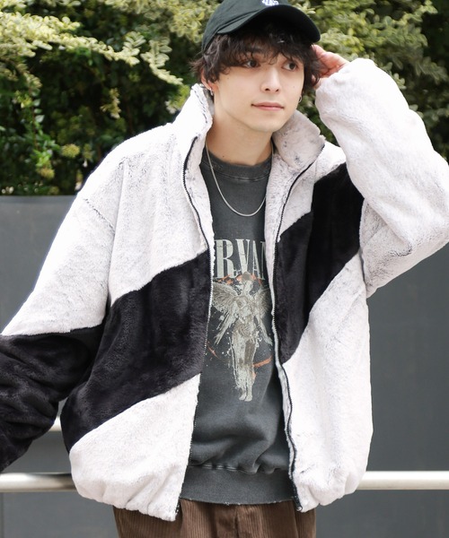 RAGEBLUE（レイジブルー）の「スムースファー/パネル切り替えスタンドブルゾン（ブルゾン・メンズ・ブラック/オフホワイト/グレー・MEDIUM/LARGE）」の4枚目の写真