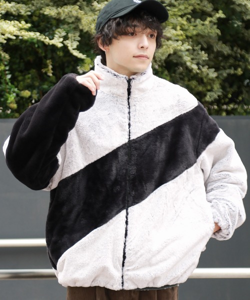 RAGEBLUE（レイジブルー）の「スムースファー/パネル切り替えスタンドブルゾン（ブルゾン・メンズ・ブラック/オフホワイト/グレー・MEDIUM/LARGE）」の6枚目の写真