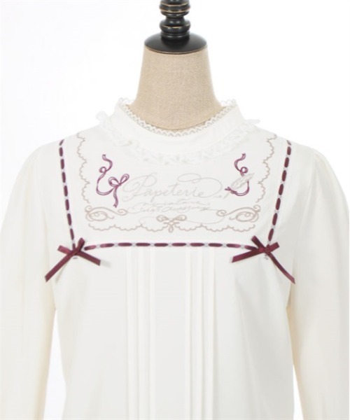 axes femme POETIQUE(アクシーズファムポエティック)の「パペトゥリーロゴ刺繍ブラウス(シャツ/ブラウス・レディース・ブラック/キナリ/ラベンダー・MEDIUM)」の20枚目の写真