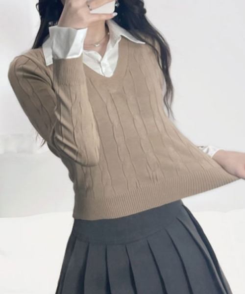 VIVID LADY（ビビッドレディー）の「シャツレイヤード長袖ニット 配色 レディース（ニット/セーター・レディース・ベージュ/グレー/ブラック/カーキ/アイボリー・FREE）」の4枚目の写真