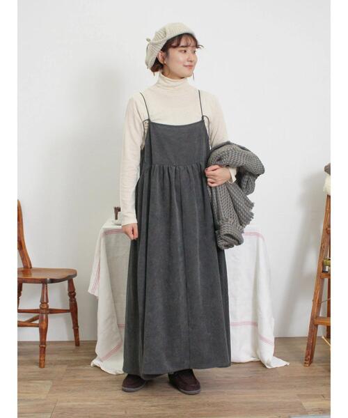 Samansa Mos2（サマンサ モスモス）の「【吸湿発熱】ベア天無地タートルネックカットソー（Tシャツ/カットソー・レディース・キナリ/ミント/サックスブルー/チャコールグレー・F）」の9枚目の写真