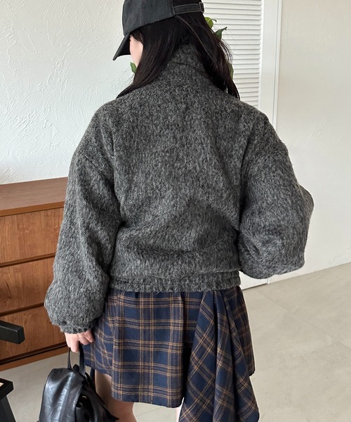 apres jour mignon（アプレジュールミニョン）の「【apresjour mignon SOIE】シャギーアウター【ZOZOTOWN限定アイテム】（その他アウター・レディース・チャコールグレー/ブラウン系その他・フリー/X-LARGE）」の4枚目の写真