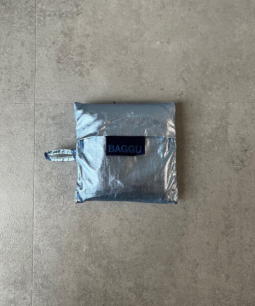 DouDou(ドゥドゥ)の「【BAGGU/バグゥ】24HO BABY BAGGU メタリック(ショルダーバッグ・レディース・ブルー系その他/ゴールド/サーモンピンク/シルバー・FREE)」の10枚目の写真