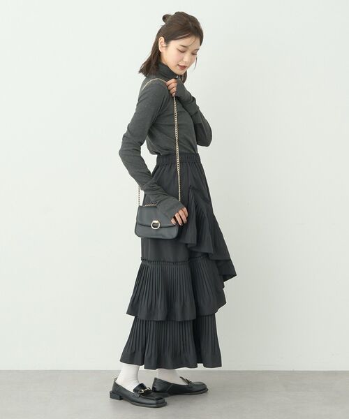 earth music&ecology(アースミュージックアンドエコロジー)の「プリーツティアードスカート(スカート・レディース・モカ/ブラック/ネイビー・FREE)」の17枚目の写真