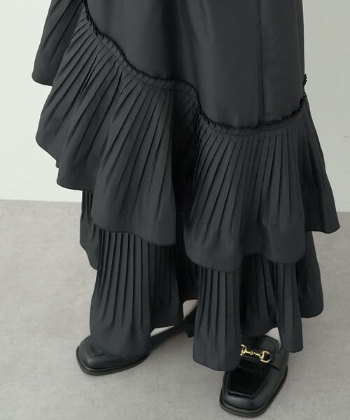 earth music&ecology(アースミュージックアンドエコロジー)の「プリーツティアードスカート(スカート・レディース・モカ/ブラック/ネイビー・FREE)」の14枚目の写真