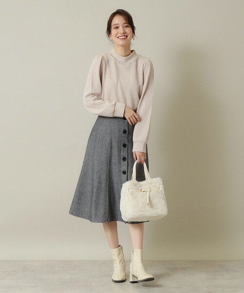 ITS'DEMO（イッツデモ）の「◆【2WAY】ベルト飾りファートート（ハンドバッグ・レディース・アイボリー/ライトグレー系3/ベージュ・00）」の5枚目の写真