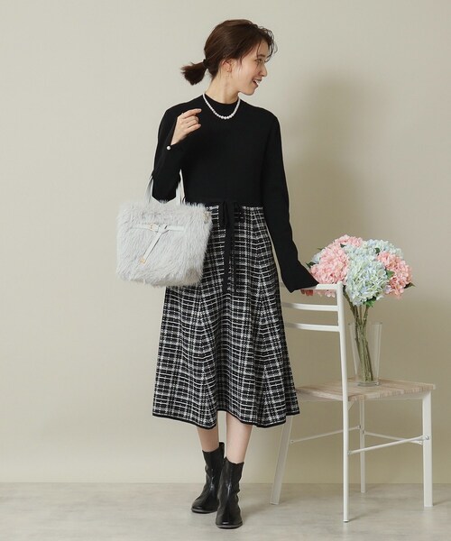 ITS'DEMO（イッツデモ）の「◆【2WAY】ベルト飾りファートート（ハンドバッグ・レディース・アイボリー/ライトグレー系3/ベージュ・00）」の10枚目の写真