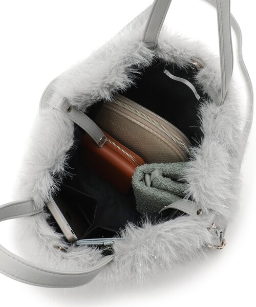 ITS'DEMO（イッツデモ）の「◆【2WAY】ベルト飾りファートート（ハンドバッグ・レディース・アイボリー/ライトグレー系3/ベージュ・00）」の20枚目の写真