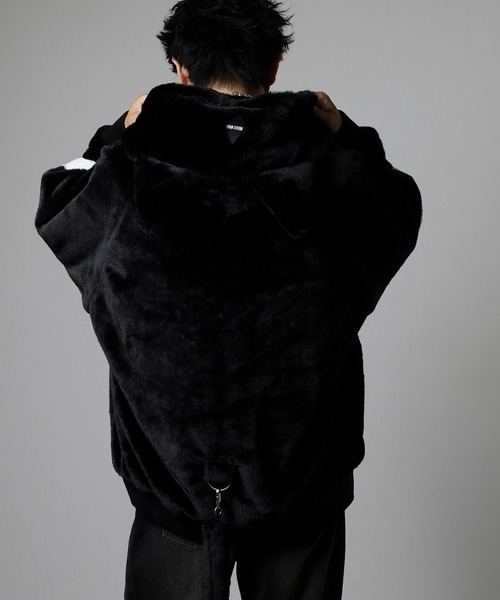 RE730（アールイーセブンサーティー）の「Eco Fur Cat Ear Blouson Hoodie / エコファー猫耳ファーブルゾン フーディー unisex（ブルゾン・メンズ・ブラック/ベージュ・L/M）」の6枚目の写真
