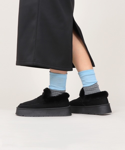 relac(レーラック)の「厚底 ムートンブーツ ファー モカシンシューズ モカシンブーツ(ブーツ・レディース・ブラック/ベージュ・SMALL/MEDIUM/LARGE/LL)」の21枚目の写真