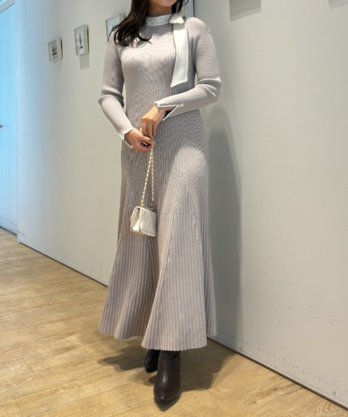 Apuweiser-riche（アプワイザーリッシェ）の「配色ネックリボンワンピース（ワンピース・レディース・グレイッシュベージュ/ブラック/チャコールグレー・2/1）」の16枚目の写真