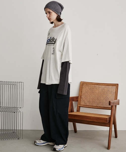 Auntie Rosa Holiday(アンティローザホリデー)の「ロゴルーズレイヤードロンTEE(Tシャツ/カットソー・レディース・オフホワイト/チャコールグレー・FREE)」の16枚目の写真