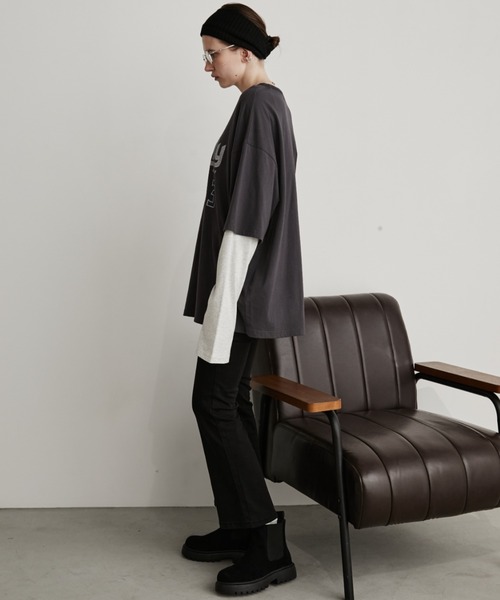 Auntie Rosa Holiday(アンティローザホリデー)の「ロゴルーズレイヤードロンTEE(Tシャツ/カットソー・レディース・オフホワイト/チャコールグレー・FREE)」の8枚目の写真