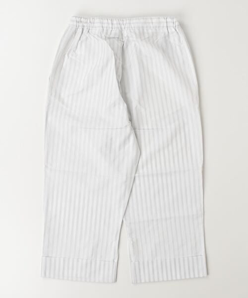 MM6 Maison Margiela(エムエムシックス メゾン マルジェラ)の「MM6 Maison Margiela(エムエムシックス メゾン マルジェラ)Kids & Junior ワンポイントブランドロゴストライプパンツ(その他パンツ・キッズ・ホワイト・12Y/14Y)」の7枚目の写真